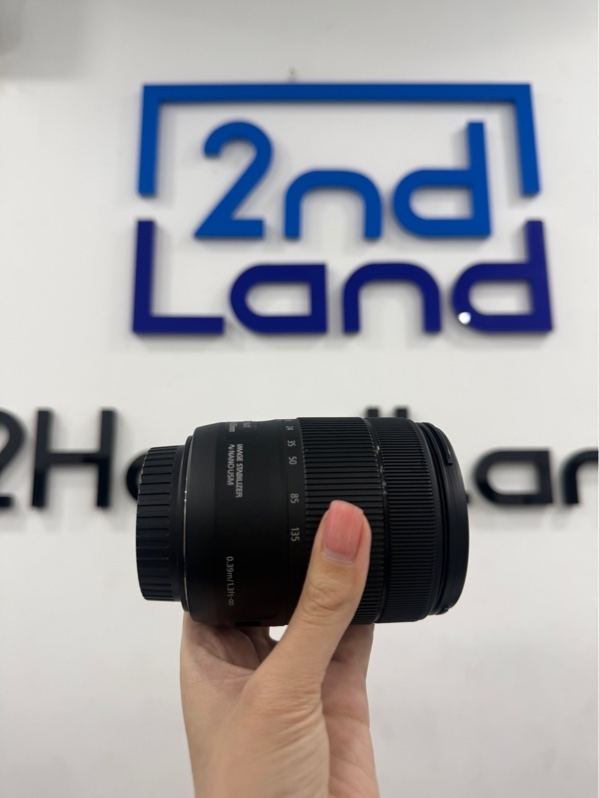 Lens canon EFS 18-135mm f3.5-5.6 IS USM nano - Màu đen - Ngoại hình 98% - Body