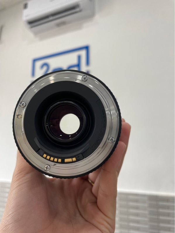Lens Canon Zoom EF 75-300mm - 1:4-5.6 III - Màu đen - Ngoại hình: 98% - Body