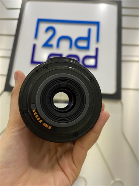 Lens Canon Zoom EF-S 18-55mm 1:3.5-5.6 IS - Màu đen - Ngoại hình: 97% - Body 2