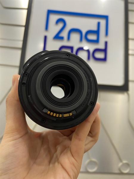 Lens Canon Zoom EF-S 18-55mm 1:3.5-5.6 IS - Màu đen - Ngoại hình: 98% - Body 2