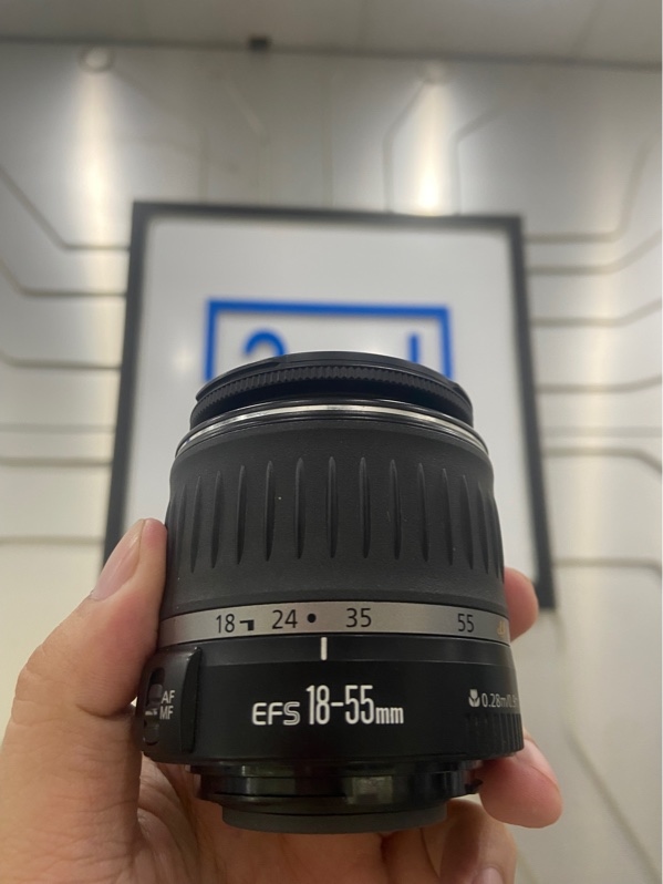 Lens EF-S 18-55mm USM - Màu đen - Ngoại hình: 97% - Body