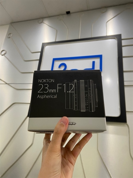 Lens Fujifilm Voigalander Nokton - 23mm F1.2 - Màu đen - Ngoại hình: 98% - FullBox