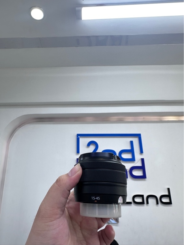 Lens Fujifilm XC 15-45mm f/3.5-5.6 OIS PZ - Màu đen - Ngoại hình 98% - Bụi trong nhẹ - Body