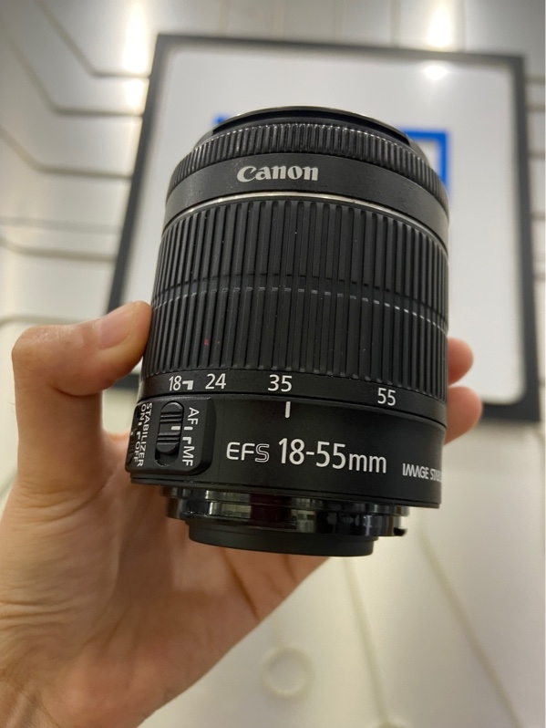Lens Kit Canon 18-55mm f3.5-5.6 - Màu đen - Ngoại hình: 97% - Kính xước dăm - Body