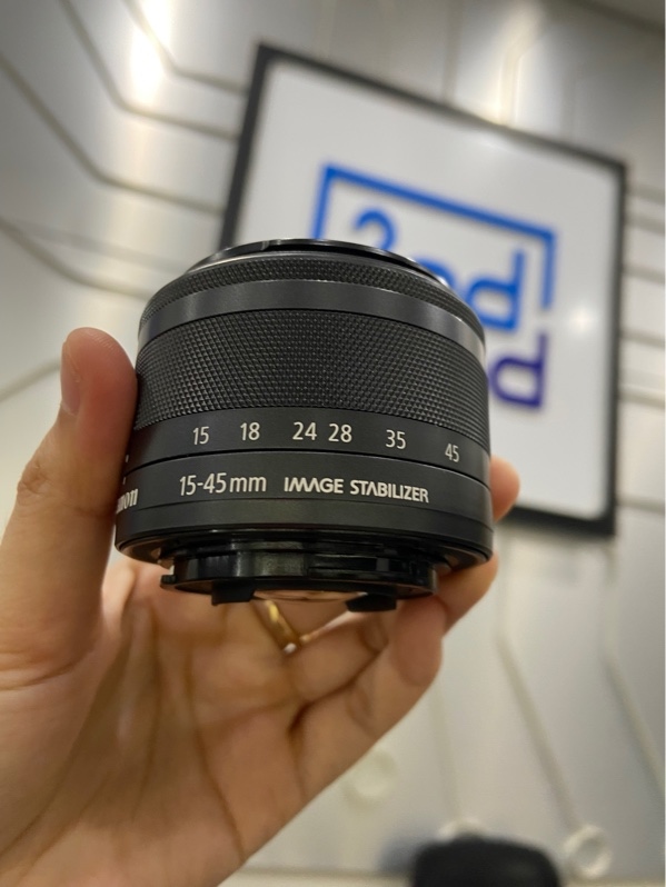 Lens Kit Canon EF-M 15-45mm f/3.5-6.3 IS STM - Màu đen - Ngoại hình: 98% - Bụi nhẹ - Body