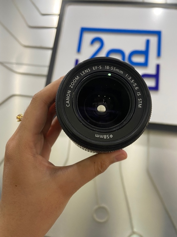 Lens kit EF-S 18-55mm 1:3.5-5.6 IS STM - Màu đen - Ngoại hình: 97% - Body