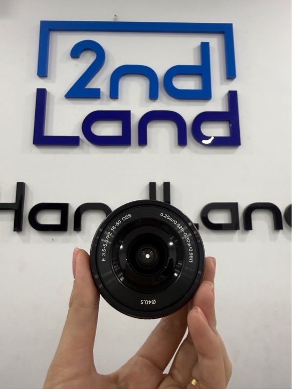 Lens kit Sony E PZ 16-50mm f/3.5-5.6 OSS - Màu đen - Ngoại hình 97% - Trầy , cấn , xước - Body
