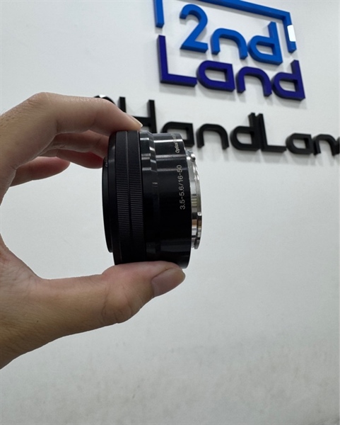 Lens kits Sony E PZ 16-50mm F3.5-5.6 OSS - Màu đen - Ngoại hình 98% - Bụi trong nhẹ - Body 1