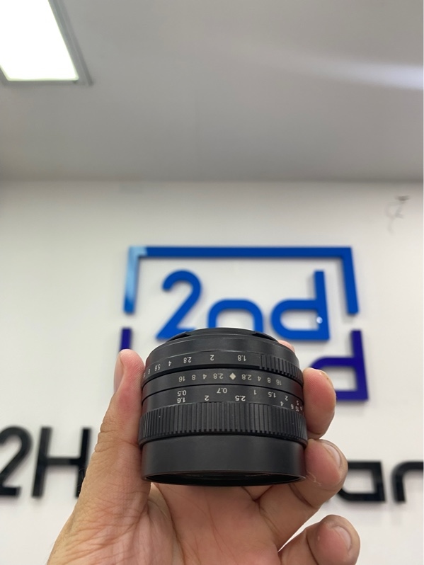 Lens máy ảnh 7 Artisans HD. MC 50mm - F1.8 - Ngàm Sony Crop - Màu đen - Ngoại hình: 98% - Bụi trong nhẹ - Kèm túi