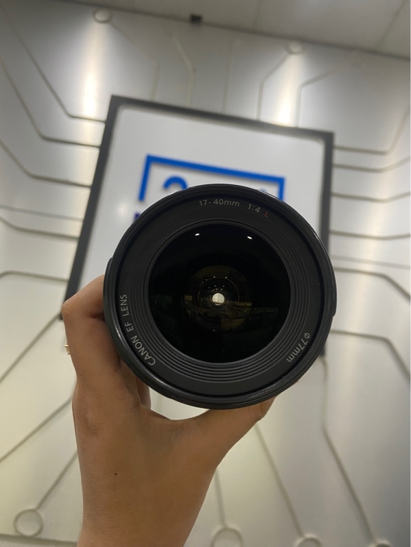 Lens máy ảnh Canon EF 17-40mm f/4L USM - Màu đen - Ngoại hình: 97% - Kính trầy, lens bụi trong - Body