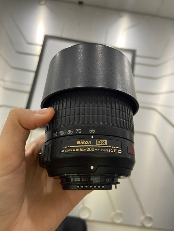 Lens Nikon AF-S DX Nikkor 55-200mm f/4-5.6G ED VR II - Màu đen - Ngoại hình: 98% - Tróc sơn nhẹ - Body