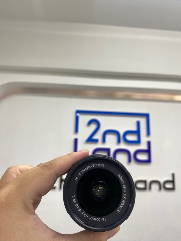 Lens Nikon DX VR AF-S Nikkor 18-55mm 1:3.5-5.6G II - Màu đen - Ngoại hình 97% - Body