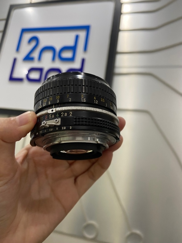 Lens Nikon Nikkor 50mm f/2 - Màu đen - Ngoại hình: 97% - Mốc - Body