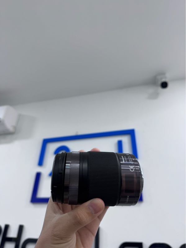 Lens Panasonic Lumix G Vario - 35-100mm f/2.8 POWER O.I.S - Màu đen - Ngoại hình 97% - Cao su có vết cắt rõ - Body
