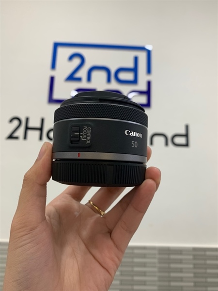 Lens RF 50mm - F.18 STM - Màu đen - Ngoại hình: 98% - Box 1