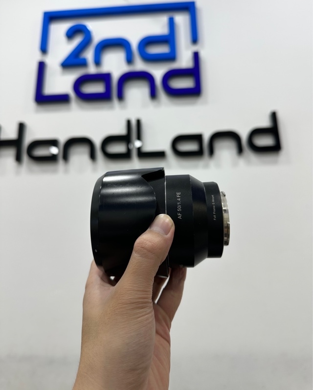 Lens Samyang AF 50mm f/1.4 FE - Màu đen - Ngoại hình 97% - Trầy cấn - Body
