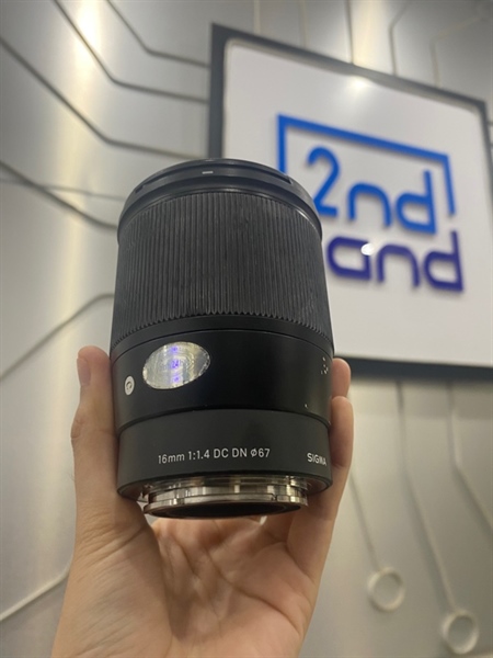 Lens Sigma 16mm - for sony - Ngoại hình: 97% - Tróc sơn 1