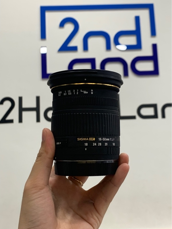 Lens sigma 18-50mm f2.8 macro cho canon efs - crop - Màu đen - Ngoại hình: 97% - Bụi trong - Body