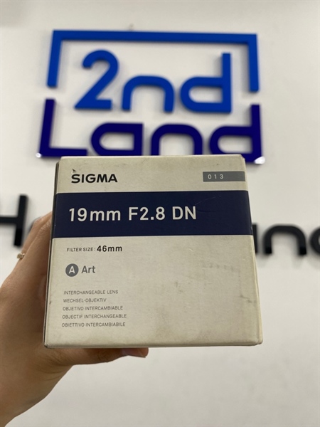 Lens Sigma 19mm F2.8 DN For Sony - Màu đen - Ngoại hình 98% - Lens mốc , bụi trong - Kèm Box