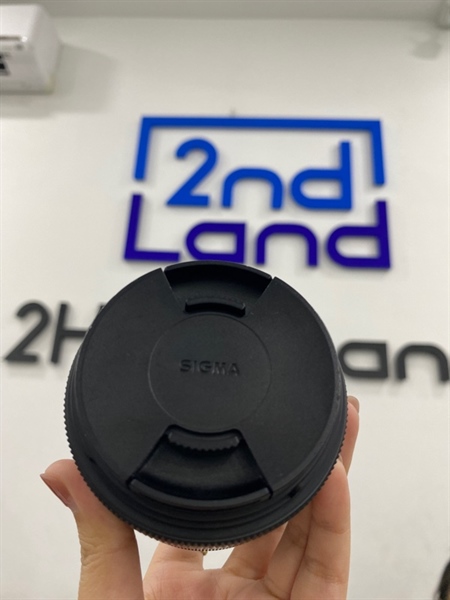 Lens Sigma 30mm 1:1.4 DC - Màu đen - Ngoại hình 98% - Kèm 1 nắp chụp , thiếu cáp đuôi 2