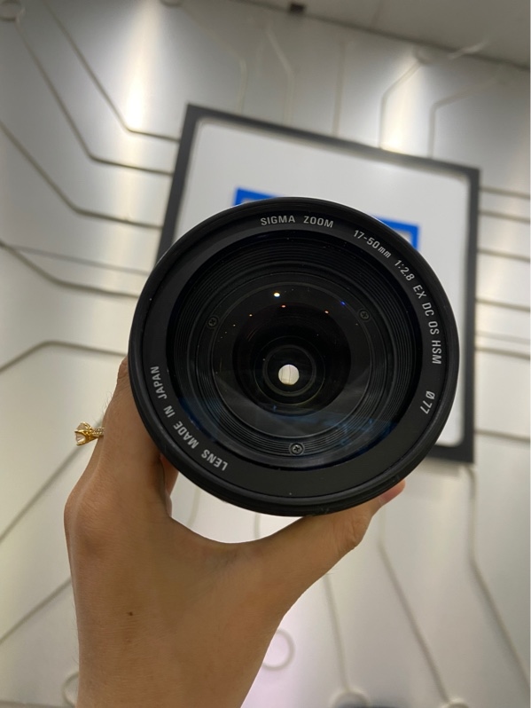 Lens Sigma DC - 17-50mm , 1:2.8 EX HSM for Canon - Màu đen - Ngoại hình: 97% - Body