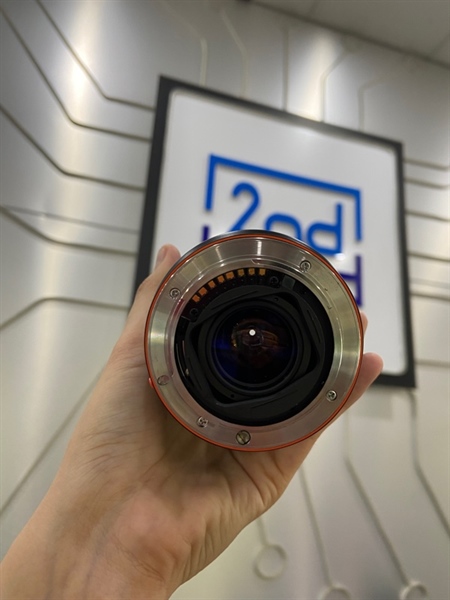 Lens Sony 4.5-5.6/75-300 SAL75 300 - Màu đen - Ngoại hình: 97% - Bụi nhẹ - Body 2