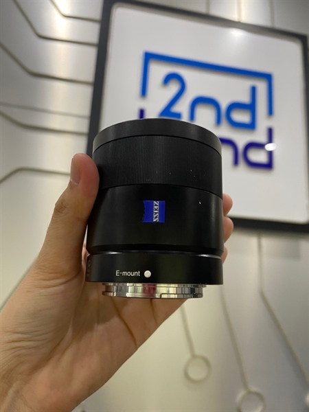 Lens Sony Carl Zeiss Sonnar T*E24mm F1.8 ZA - Màu đen - Ngoại hình: 97% - Bụi nhẹ + cáp - Body