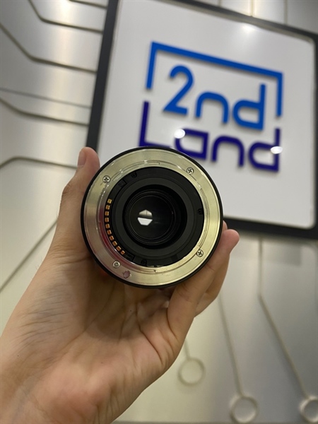 Lens Sony Carl Zeiss Sonnar T*E24mm F1.8 ZA - Màu đen - Ngoại hình: 97% - Bụi nhẹ + cáp - Body 2