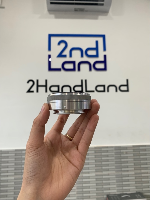 Lens Sony E 16mm F2.8 (SEL16F28) - Màu bạc - Ngoại hình: 97% - Body