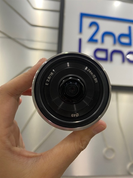 Lens Sony E 2.8/16 - Màu bạc - Ngoại hình: 98% - Body