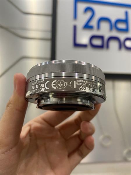 Lens Sony E 2.8/16 - Màu bạc - Ngoại hình: 98% - Body 1