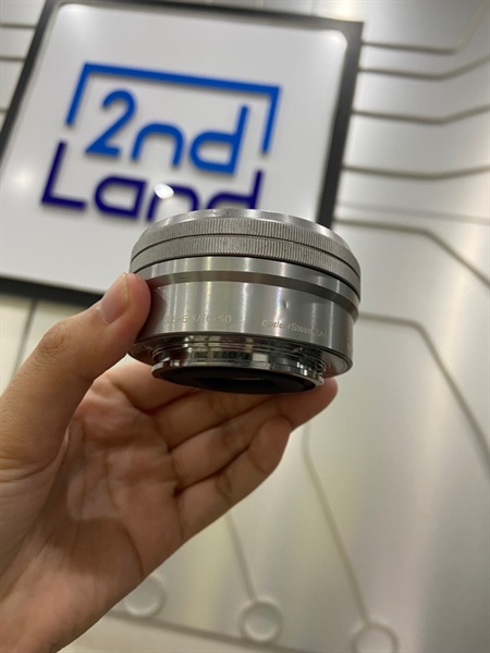 Lens Sony E 3.5-5.6/PZ 16-50 Oss - Màu bạc - Ngoại hình: 97% - Zoom bị rít kêu to - Kèm cap trước + sau 1