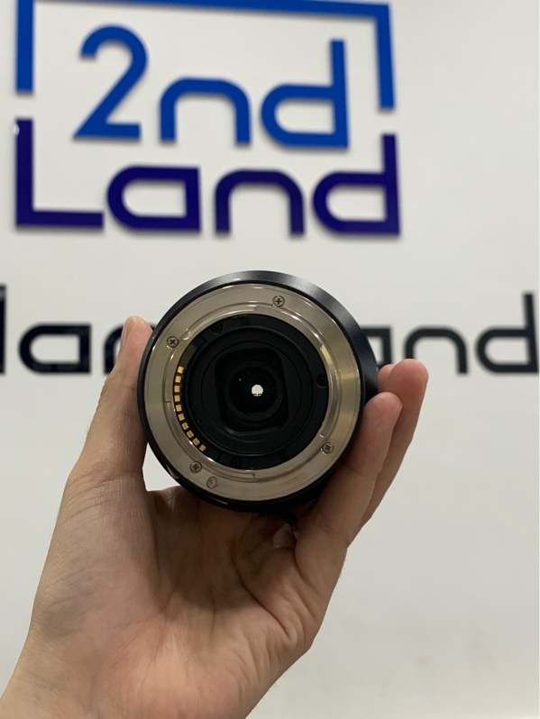Lens Sony E 4/pz 18-105g oss 0.45m/1.48ft-0.95m/3.12ft - Màu đen - Ngoại hình: 98% - Bụi trong, trầy kính nhẹ - Body
