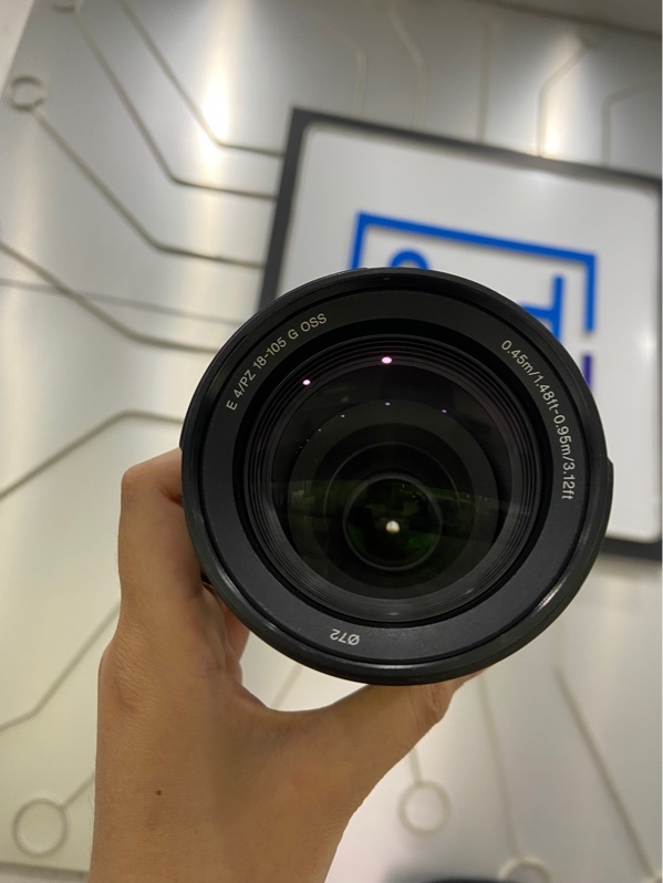 Lens Sony E PZ 18-105mm F4 G OSS - Màu đen - Ngoại hình: 97% - Trầy thấu kính trong - Body