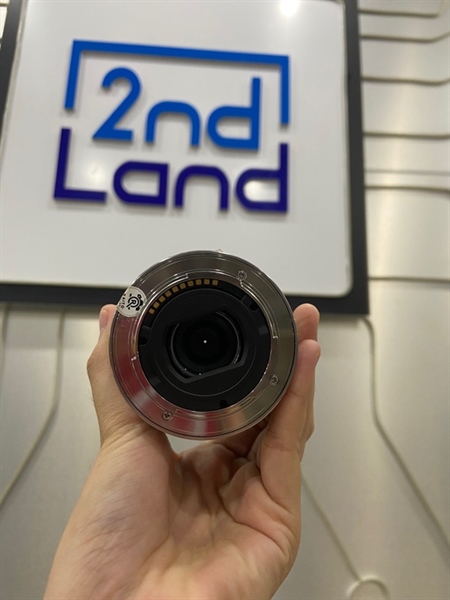 Lens Sony E3.5-5.6/18-55 OSS - Màu bạc - Ngoại hình: 98% - Body 2