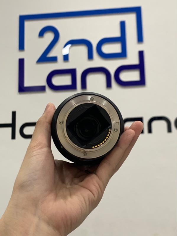 Lens Sony fe 3.5-5.6/ 28-70 oss - Màu đen - Ngoại hình: 97% - Sờn cao su, bụi trong - Body