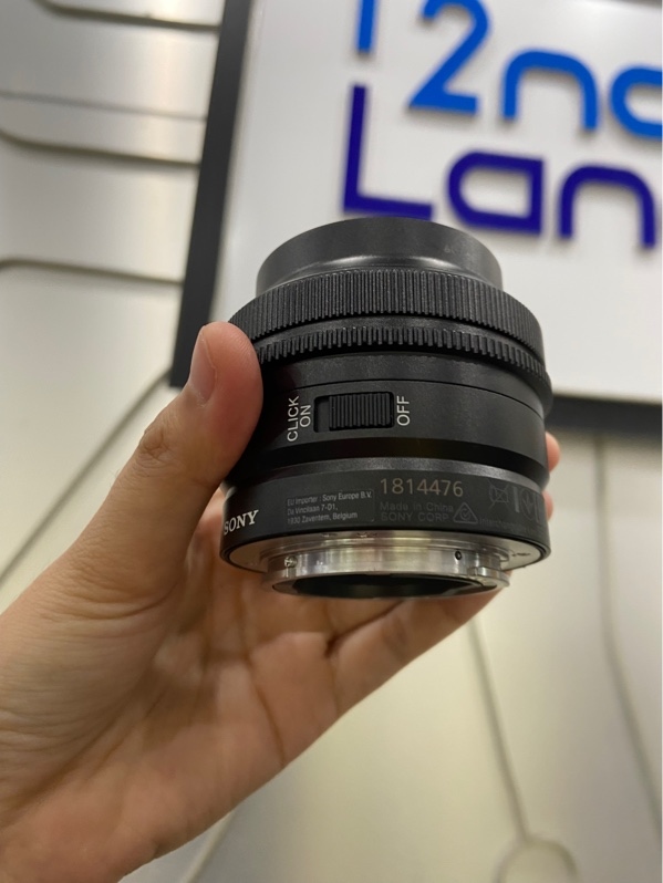 Lens Sony FE 40mm f/2.5 G - Màu đen - Ngoại hình: 98% - Body
