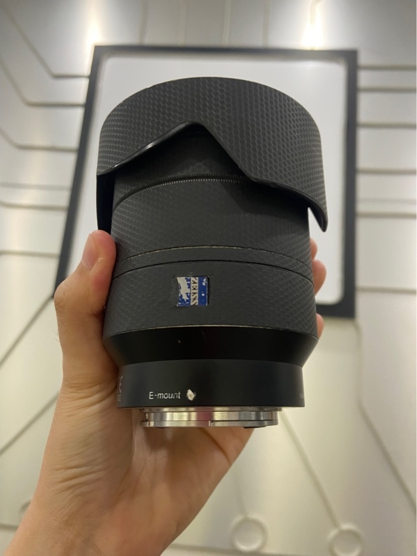 Lens Sony Vario-Tessar T* FE 24-70mm f/4 ZA OSS - For Sony E-mount - Màu đen - Ngoại hình: 97% - Xước - Body