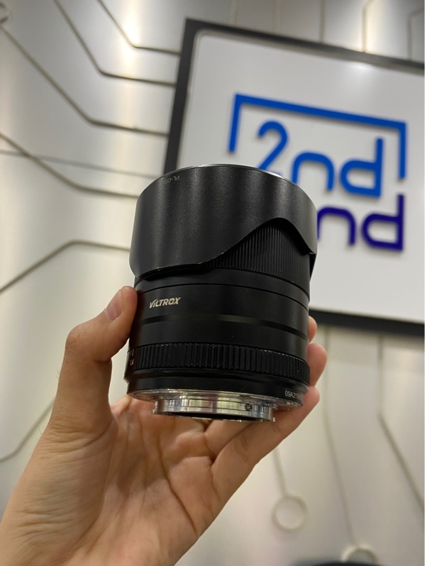 Lens Viltrox AF 23mm f/1.4 for Fujifilm - Màu đen - Ngoại hình: 98% - Body