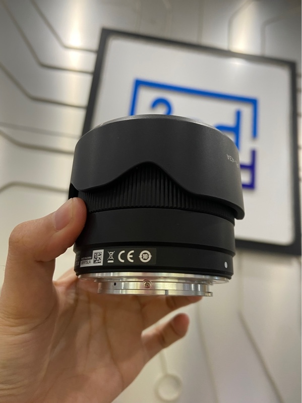 Lens Viltrox AF 35mm f/1.7 STM ASPH ED cho Sony - Màu đen - Ngoại hình: 98% - Body