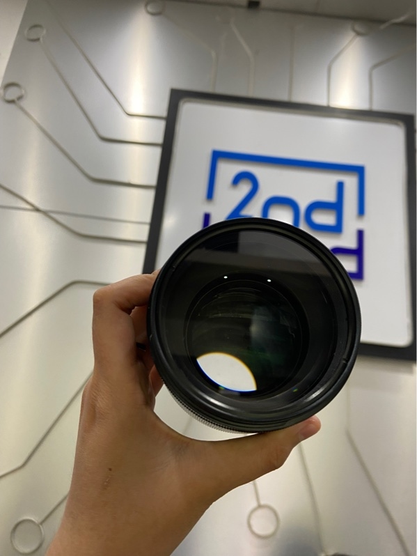 Lens Viltrox AF 85mm 1.8 II XF - Màu đen - Ngoại hình: 98% - Xước nhẹ trên kính , bụi - Body