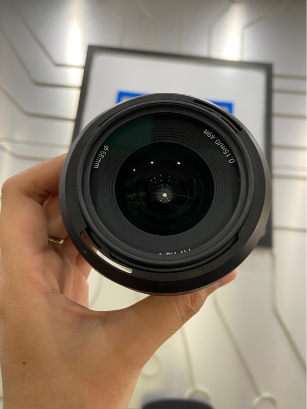 Lens Yongnuo YN11mm F1.8S DA DSM WL - Dùng cho Sony Ngàm E - F/1.8-16 50mm - Màu đen - Ngoại hình: 98% - Bụi nhẹ - Body