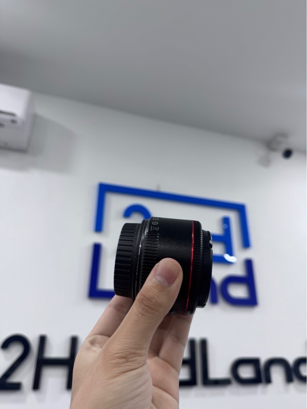 Lens Yongnuo YN50mm F1.8 II - Màu đen - Ngoại hình 98% - Kèm cap đuôi với nắp đậy, ngàm EF for Canon