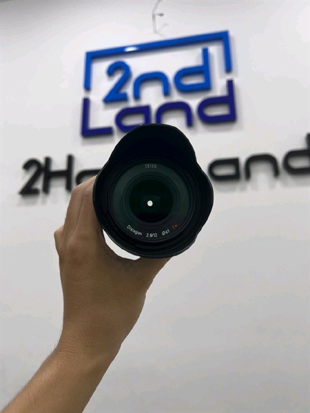 Lens Zeiss Touit 12mm F2.8 for Fujifilm - Màu đen - Ngoại hình 97% - Body