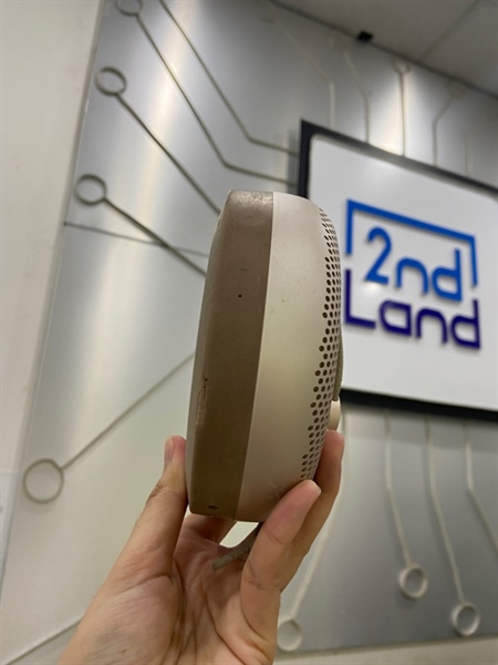 Loa B&O A1 - Màu đồng - Ngoại hình: 96% - Tróc cao su, móp vỏ nhẹ - Body 2