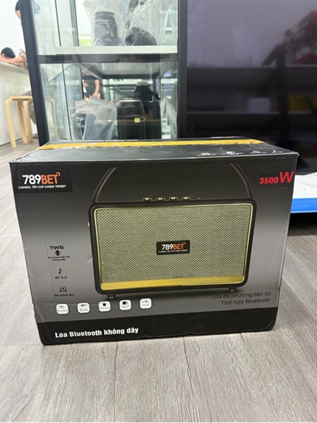 Loa Bluetooth 789Bet - Màu đen - Ngoại hình 99% - FullBox , kèm 2 mic