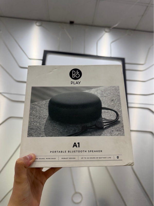 Loa Bluetooth di động Bang&Olufsen Beoplay A1 Gen1 - Màu đen - Ngoại hình: 97% - Rep - Kèm Box - Không bảo hành