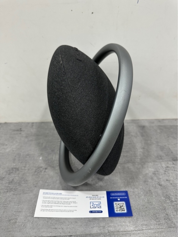 Loa Bluetooth Harman Kardon Onyx Studio 7 - Công suất 50W - Màu Đen - Ngoại hình 97% - Trầy vòng tay cầm, tróc vải nhẹ - Kèm sạc