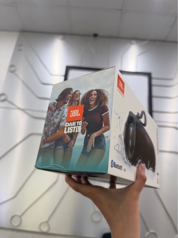 Loa Bluetooth JBL Charge 6 - Màu đen - NewSeal