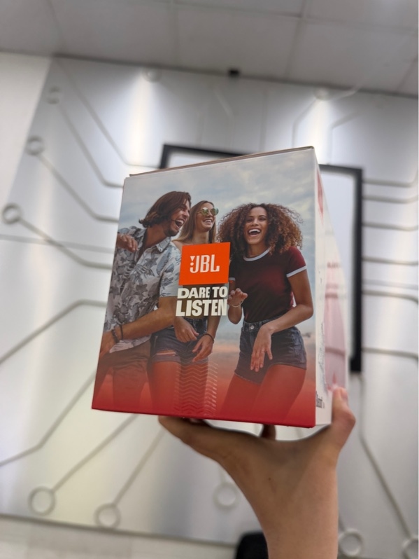 Loa Bluetooth JBL Charge 6 - Màu đỏ - NewSeal